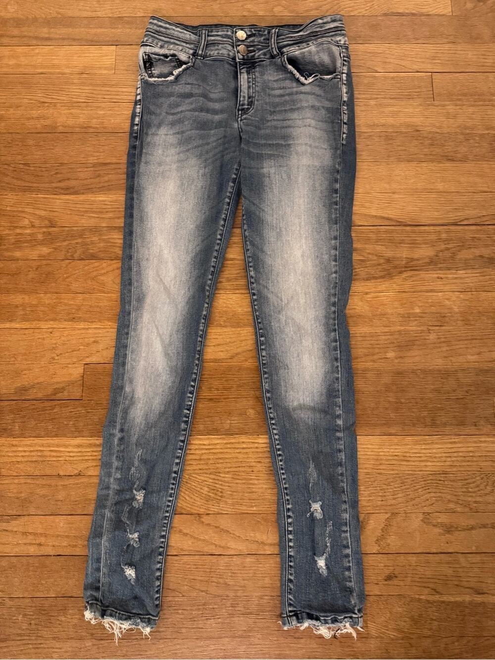KanCan Women's Blue Skinny Jeans - Size 28
b25